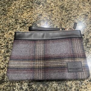 Women’s XL Wristlet